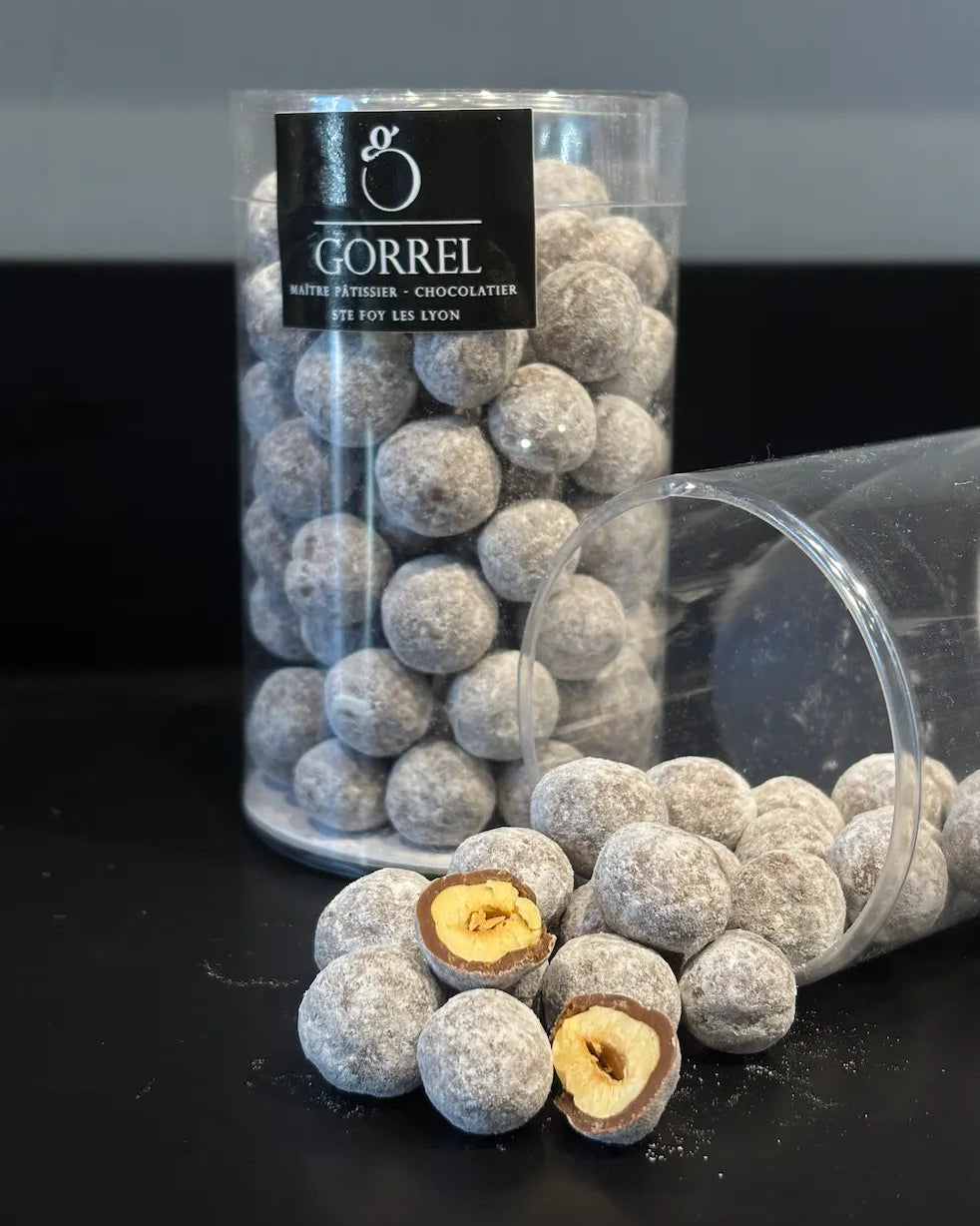 noisettes-enrobees-chocolat-artisanal-lyon.